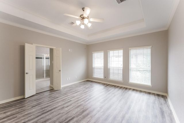 3215 Holly Thicket Drive, Houston, TX 77042