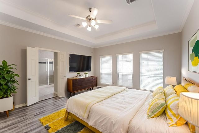 3215 Holly Thicket Drive, Houston, TX 77042