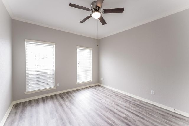 3215 Holly Thicket Drive, Houston, TX 77042