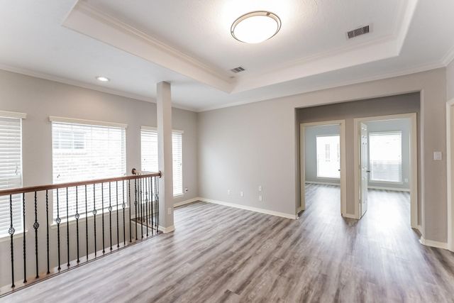 3215 Holly Thicket Drive, Houston, TX 77042