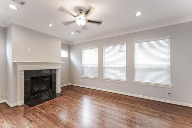 3215 Holly Thicket Drive, Houston, TX 77042