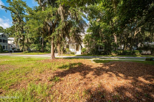3 S Loudon Drive, Beaufort, SC 29906