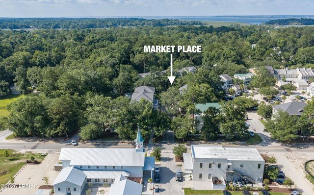 3 S Loudon Drive, Beaufort, SC 29906