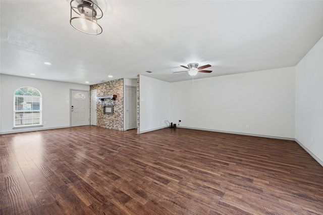 2401 Richmond Drive, Plano, TX 75074