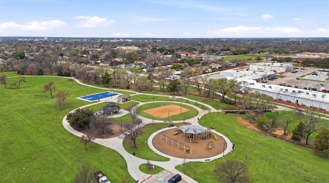 2401 Richmond Drive, Plano, TX 75074