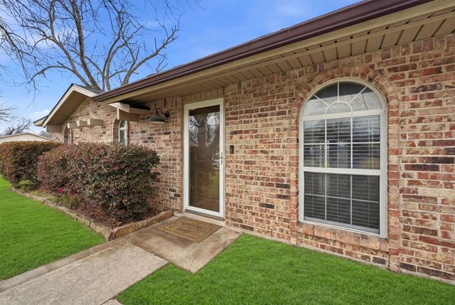 2401 Richmond Drive, Plano, TX 75074