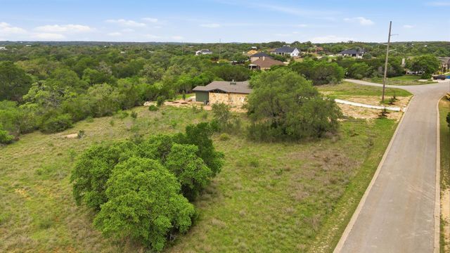 320 Onion Creek LN, Driftwood, TX 78619