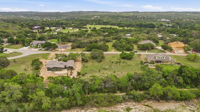 320 Onion Creek LN, Driftwood, TX 78619