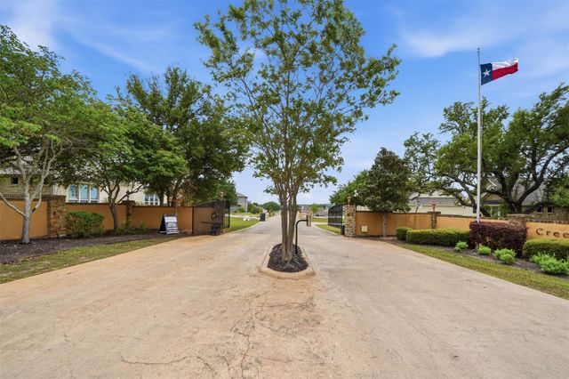 320 Onion Creek LN, Driftwood, TX 78619