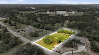320 Onion Creek LN, Driftwood, TX 78619