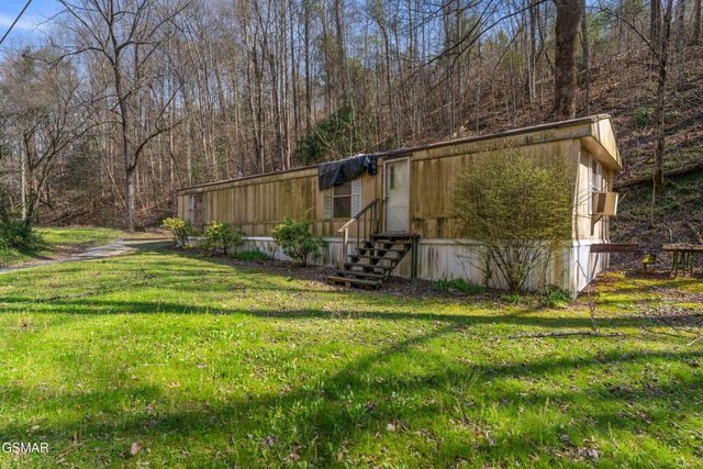 520 Huskey Grove Road, Sevierville, TN 37876