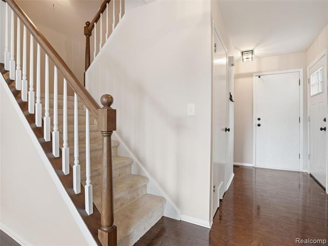 115 Manor Way, Rochester Hills, MI 48309