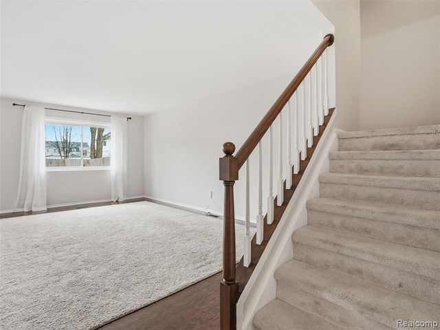 115 Manor Way, Rochester Hills, MI 48309