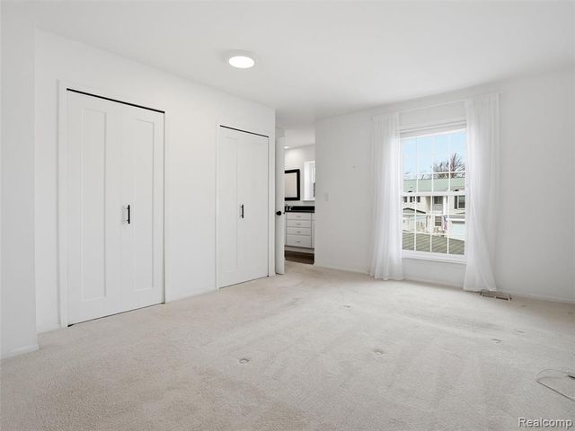 115 Manor Way, Rochester Hills, MI 48309