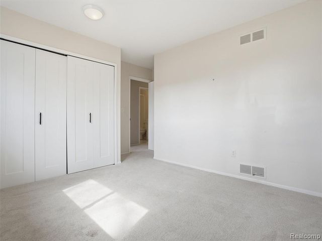 115 Manor Way, Rochester Hills, MI 48309