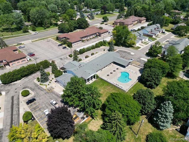 115 Manor Way, Rochester Hills, MI 48309