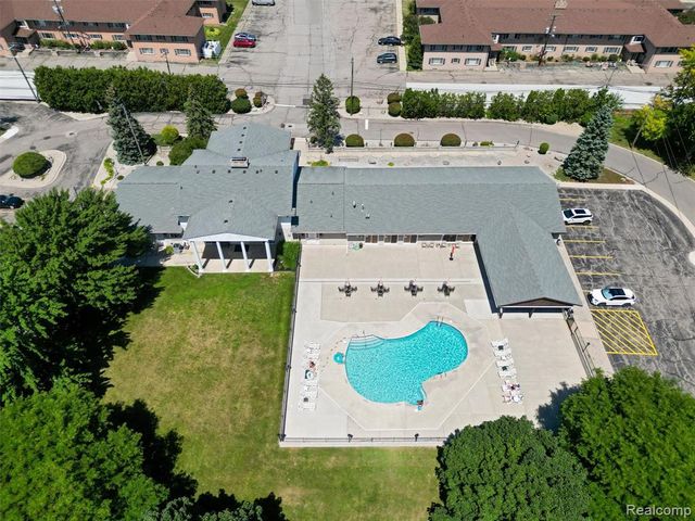 115 Manor Way, Rochester Hills, MI 48309