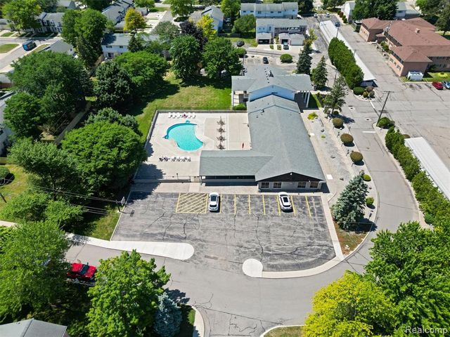 115 Manor Way, Rochester Hills, MI 48309