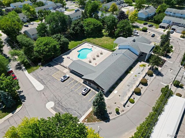 115 Manor Way, Rochester Hills, MI 48309