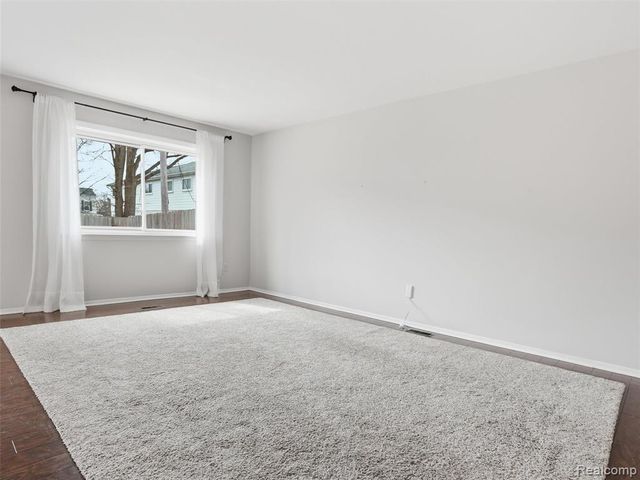 115 Manor Way, Rochester Hills, MI 48309