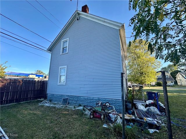 112 W 25th Street, Lorain, OH 44052