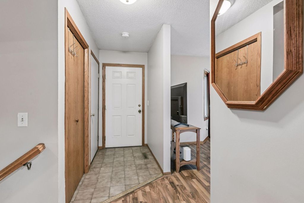 13137 Crooked Lake Boulevard NW, Coon Rapids, MN 55448 — photo 5