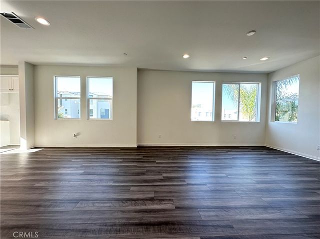 311 N Standard Avenue, Santa Ana, CA 92701