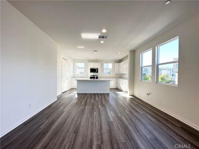 311 N Standard Avenue, Santa Ana, CA 92701