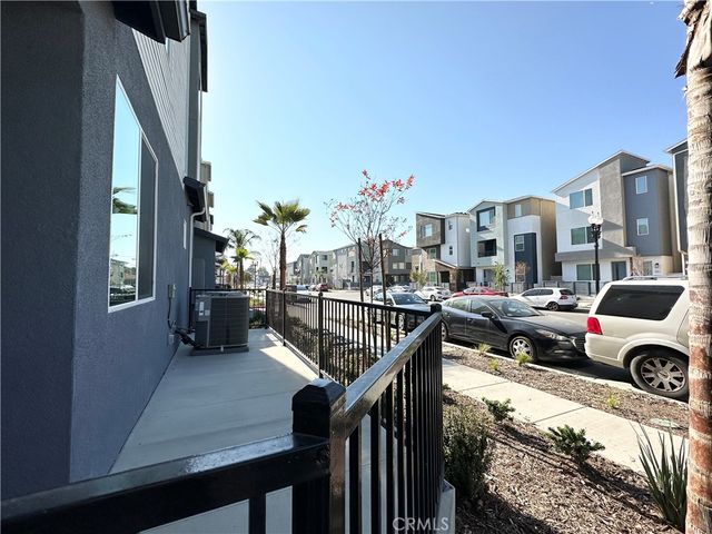 311 N Standard Avenue, Santa Ana, CA 92701