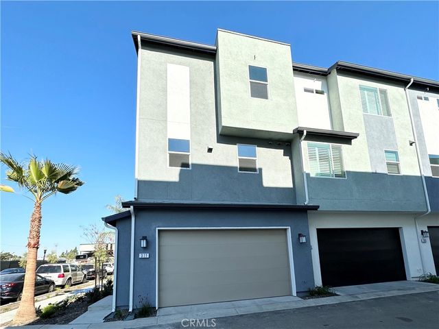 311 N Standard Avenue, Santa Ana, CA 92701