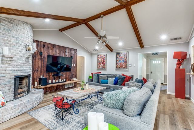 14148 Tanglewood Drive, Farmers Branch, TX 75234