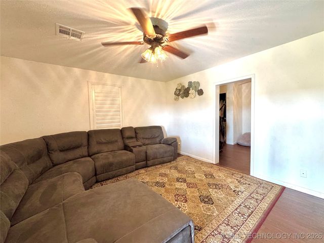 17405 S Garnett Road, Bixby, OK 74008