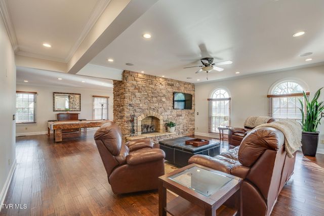 3504 Bondwood Circle, Johnson City, TN 37604