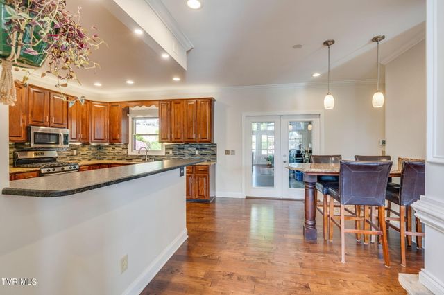 3504 Bondwood Circle, Johnson City, TN 37604