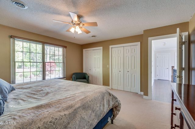 3504 Bondwood Circle, Johnson City, TN 37604
