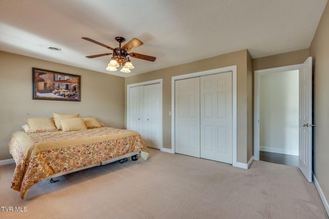 3504 Bondwood Circle, Johnson City, TN 37604