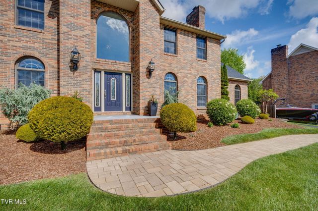 3504 Bondwood Circle, Johnson City, TN 37604
