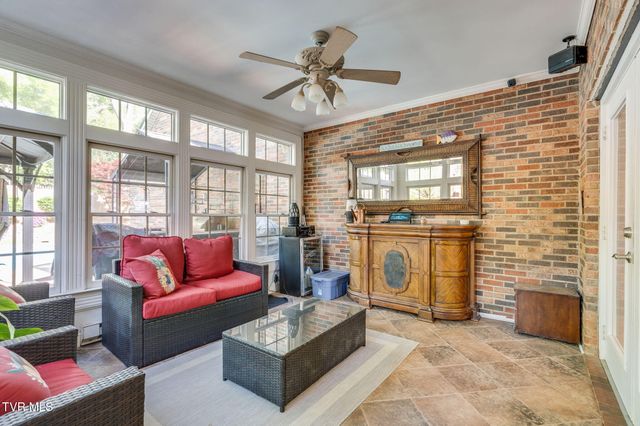 3504 Bondwood Circle, Johnson City, TN 37604
