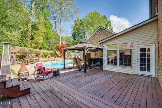 3504 Bondwood Circle, Johnson City, TN 37604
