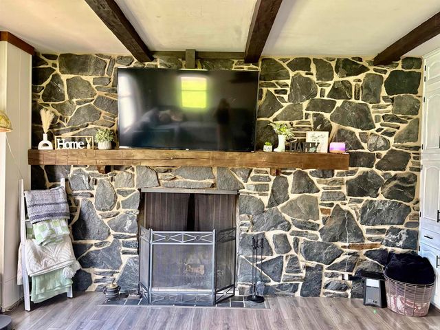 58335 County Road 105, Elkhart, IN 46517