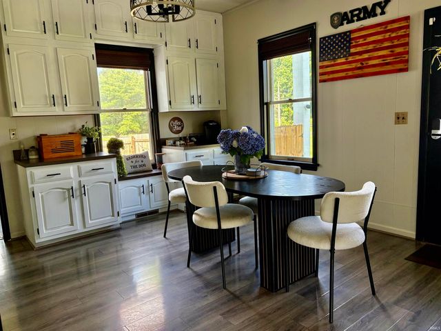 58335 County Road 105, Elkhart, IN 46517