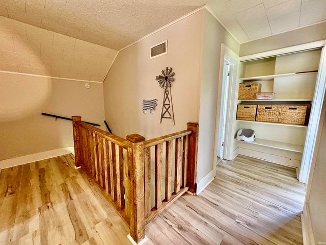 58335 County Road 105, Elkhart, IN 46517