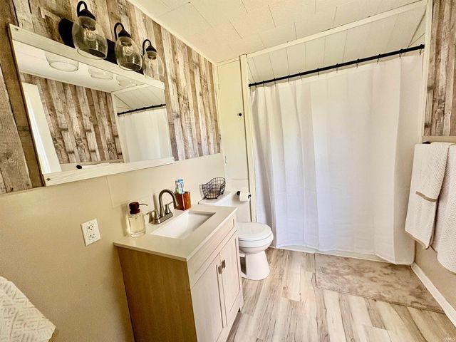 58335 County Road 105, Elkhart, IN 46517