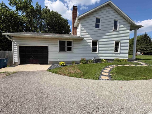 58335 County Road 105, Elkhart, IN 46517