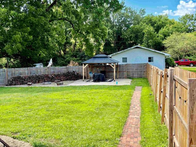 58335 County Road 105, Elkhart, IN 46517