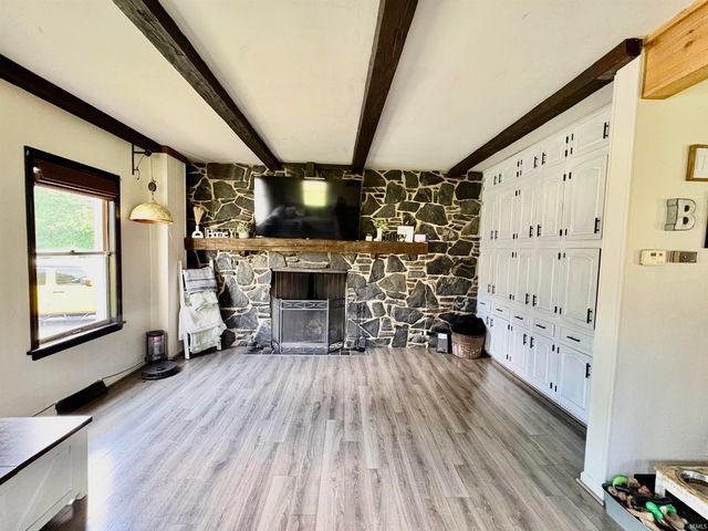 58335 County Road 105, Elkhart, IN 46517