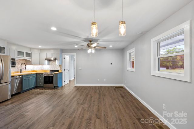 3471 & 3473 Chimney Rock Road, Hendersonville, NC 28792