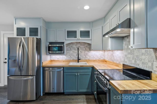 3471 & 3473 Chimney Rock Road, Hendersonville, NC 28792