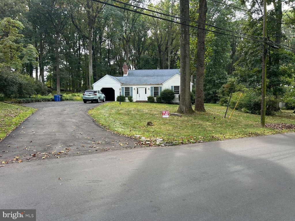 260 BRAE BOURN RD, Huntingdon Valley, PA 19006