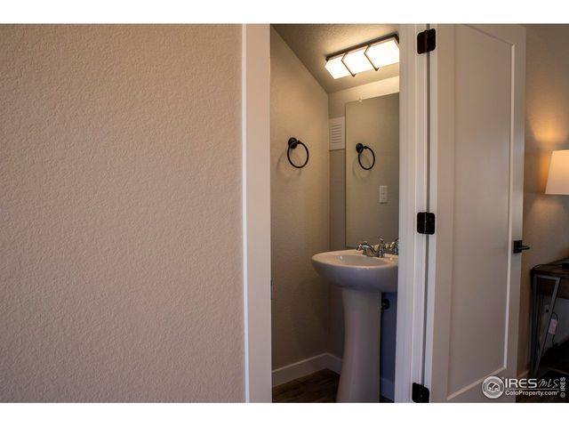 820 Grant St D, Wray, CO 80758